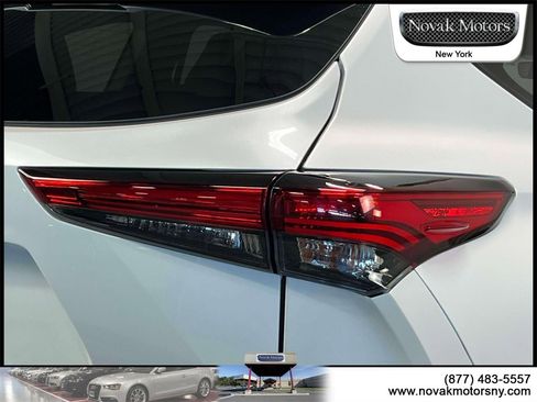 Used 2022 Toyota Highlander XSE image 11