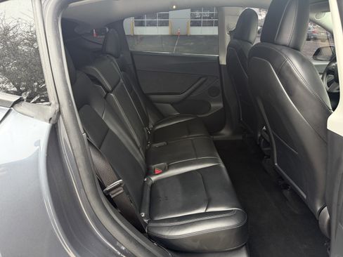 Used 2022 Tesla Model Y Performance image 59