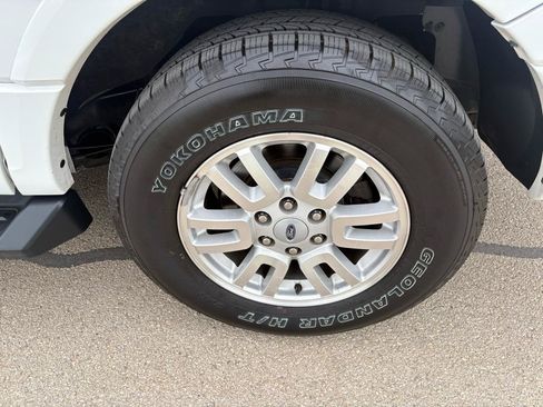 Used 2013 Ford Expedition EL XLT RWD image 13