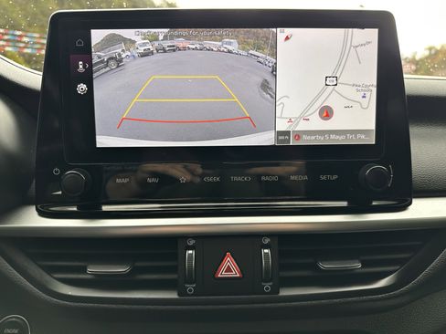 Used 2024 Kia Forte GT-Line w/ GT-Line Premium Package image 13