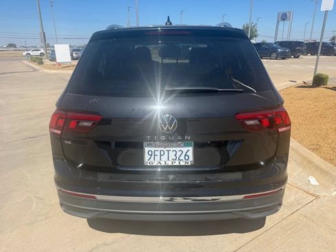 Used 2023 Volkswagen Tiguan SE FWD image 4