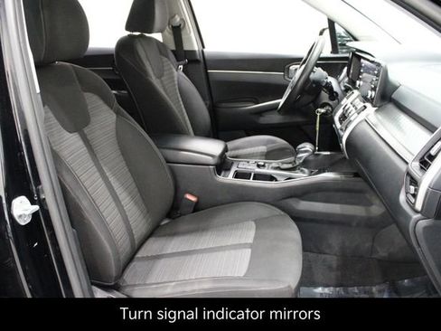 Used 2021 Kia Sorento LX image 14