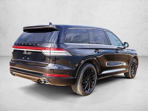 Used 2022 Lincoln Aviator Reserve w/ Equipment Group 201A AWD/4WD image 5