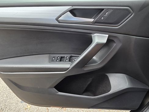 Certified 2023 Volkswagen Tiguan S image 9