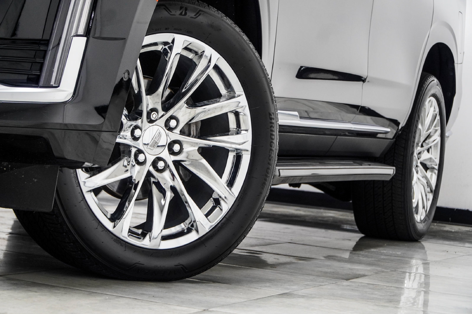 Used 2022 Cadillac Escalade Premium Luxury Platinum w/ LPO, Radiant Package AWD/4WD image 6