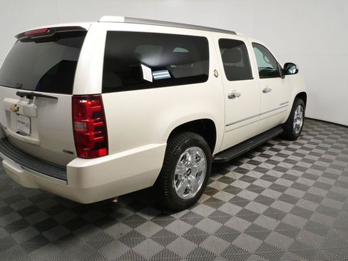 Used 2010 Chevrolet Suburban LTZ AWD/4WD image 13