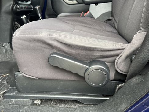 Used 2013 Jeep Wrangler Sport image 28