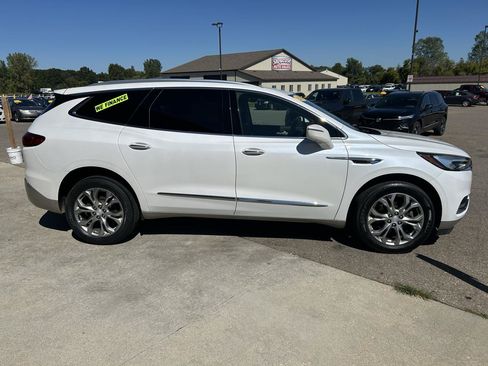 Used 2018 Buick Enclave Avenir w/ Avenir Technology Package AWD/4WD image 4