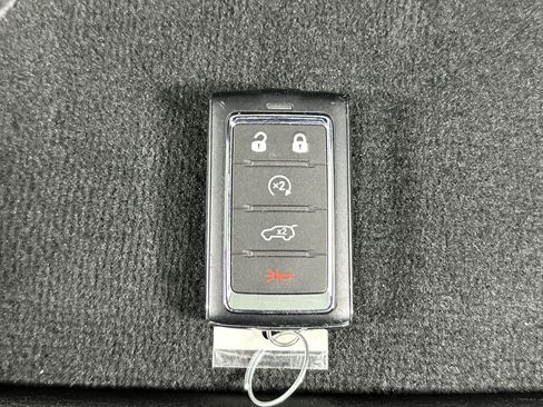 Used 2024 Jeep Grand Cherokee Altitude AWD/4WD image 30