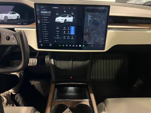 Used 2021 Tesla Model S Plaid AWD/4WD image 16