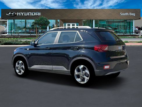 New 2026 Hyundai Venue SEL image 4