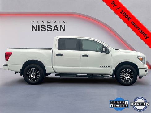 Used 2024 Nissan Titan SV w/ SV Convenience Package image 6