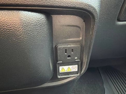 Used 2021 RAM 3500 Laramie AWD/4WD image 42