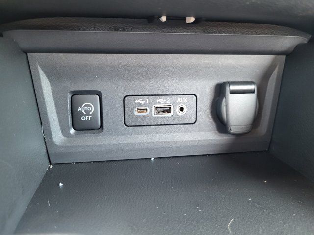 Used 2024 Nissan Sentra SV w/ SV Premium Package FWD image 19