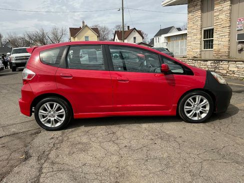 Used 2011 Honda Fit Sport image 2