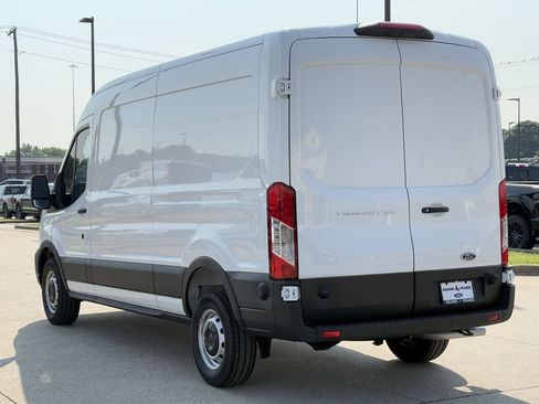 New 2025 Ford Transit 250 148 Medium Roof w/ Load Area Protection Package image 39