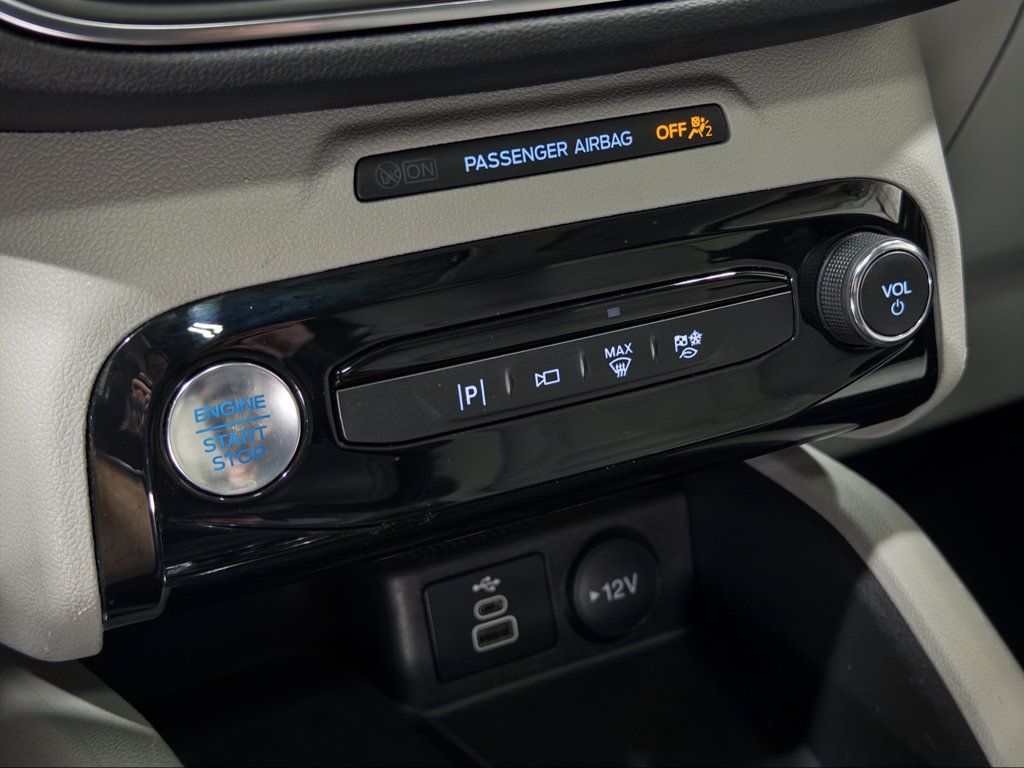 Used 2024 Ford Escape SE w/ PHEV Premium Package FWD image 15