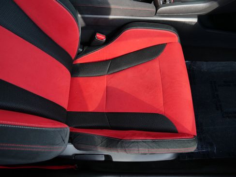 Used 2020 Honda Civic Type R image 39