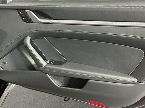 Used 2025 Porsche 911 Carrera S RWD image 30