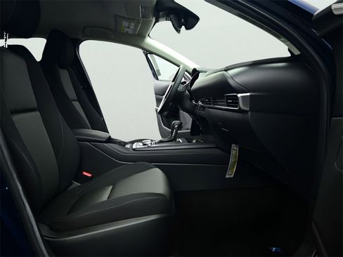 New 2026 MAZDA CX-30 AWD 2.5 S image 6