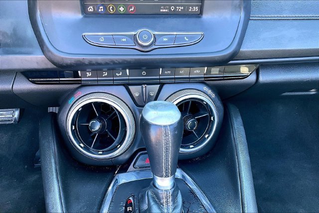 Used 2022 Chevrolet Camaro LT RWD image 15