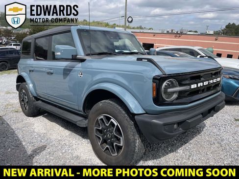 Used 2023 Ford Bronco Outer Banks image 1