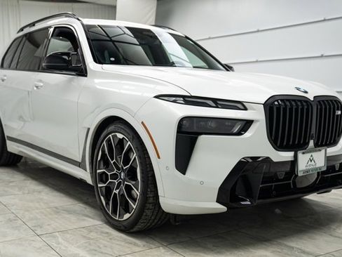 Used 2026 BMW X7 M60i image 4