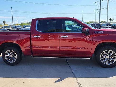 Used 2020 Chevrolet Silverado 1500 High Country w/ Technology Package AWD/4WD image 9