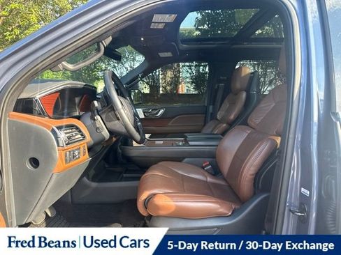 Used 2022 Lincoln Navigator Reserve AWD/4WD image 13