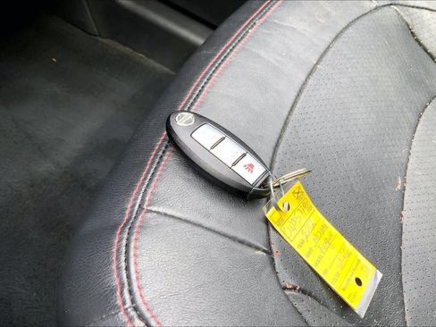 Used 2012 Nissan Rogue SL image 14