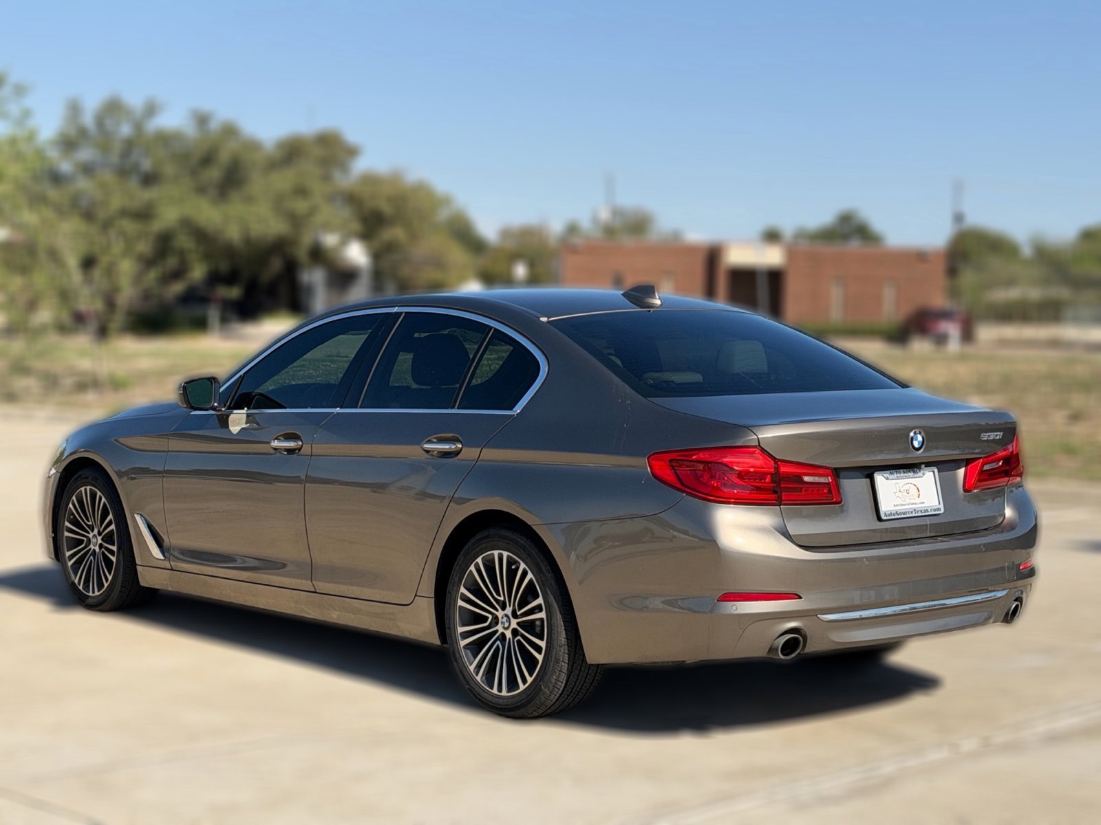 Used 2018 BMW 530i w/ Premium Package RWD image 7