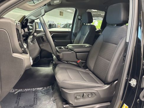 Used 2025 GMC Sierra 1500 Elevation AWD/4WD image 9