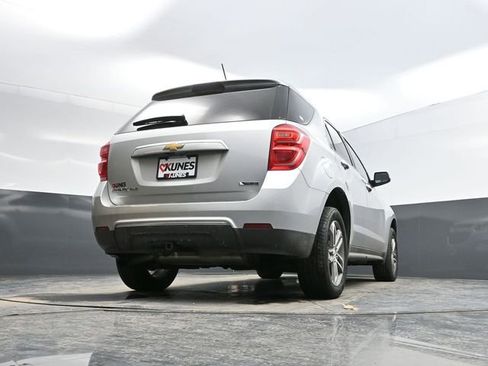 Used 2017 Chevrolet Equinox Premier w/ Enhanced Convenience Package image 43