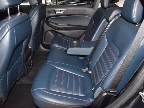 Certified 2022 Ford Edge SEL w/ Sport Appearance Package AWD/4WD image 14