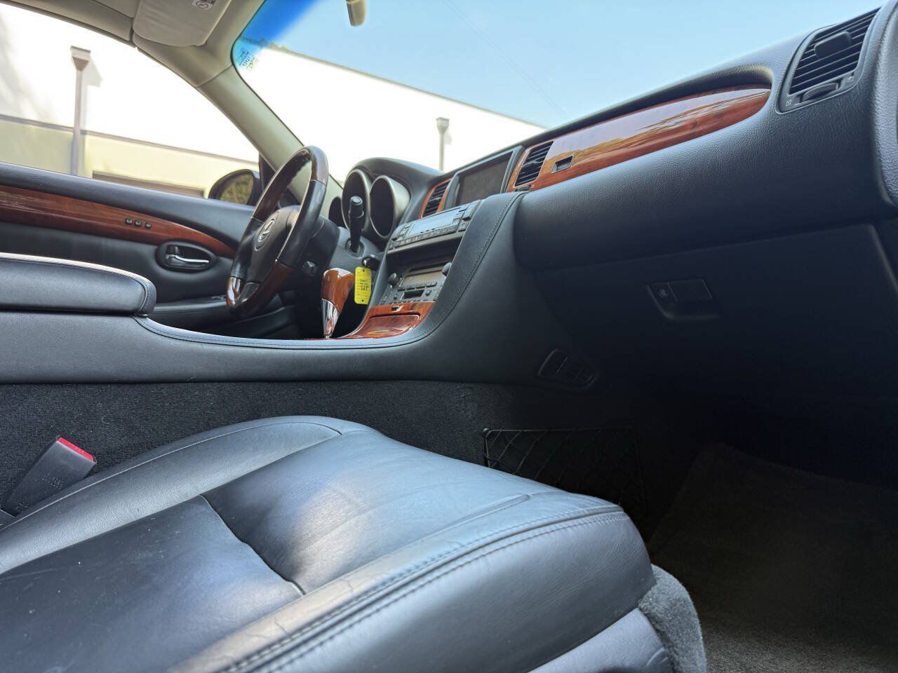 Used 2004 Lexus SC 430 Convertible RWD image 34