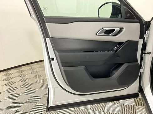Used 2026 Land Rover Range Rover Velar S image 18