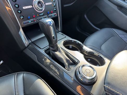 Used 2018 Ford Explorer Platinum image 21