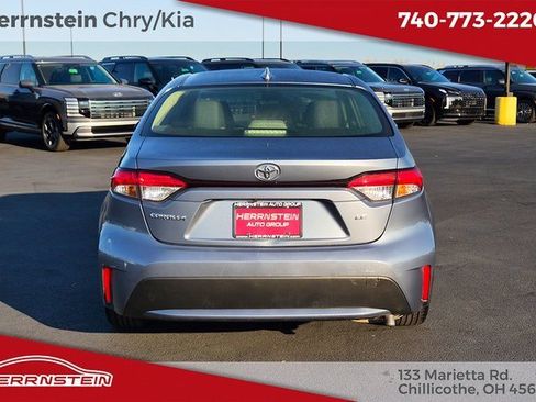 Used 2022 Toyota Corolla LE image 30