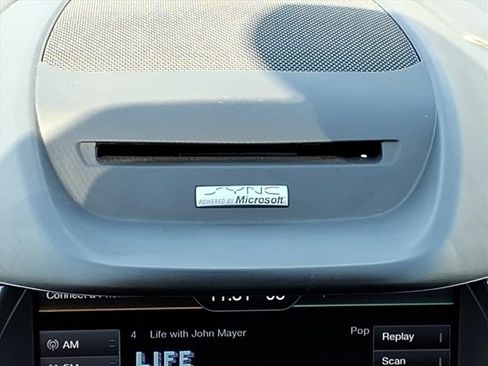 Used 2014 Ford Escape Titanium FWD image 21