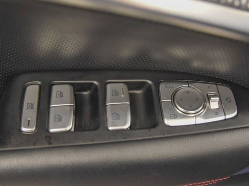 Used 2023 Genesis G70 2.0T w/ Sport Prestige Package image 17