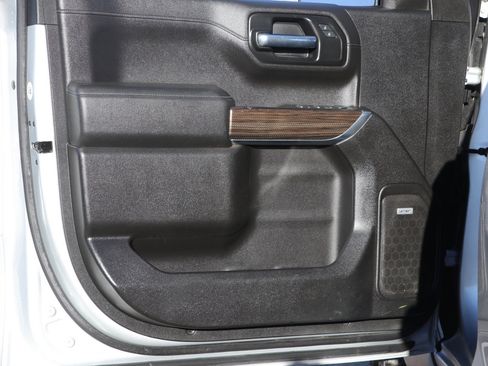 Used 2020 Chevrolet Silverado 1500 RST w/ Rally Edition image 10