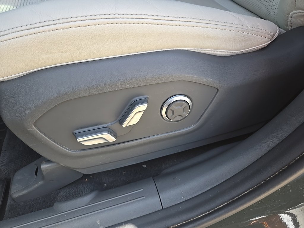 Used 2024 Hyundai Santa Fe Limited FWD image 38