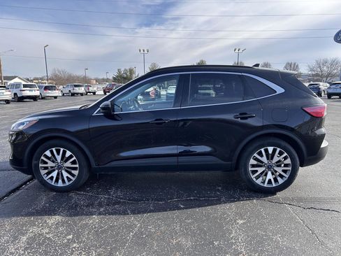 Used 2022 Ford Escape Titanium image 8