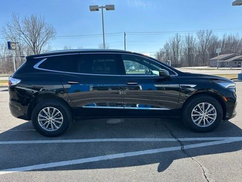 Used 2024 Buick Enclave Essence w/ Technology Package image 5