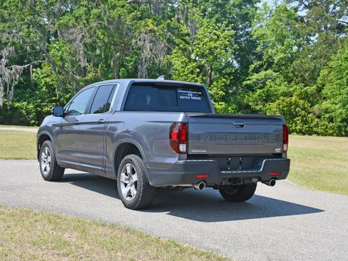 Used 2025 Honda Ridgeline RTL image 3