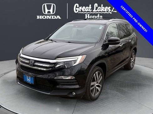 Used 2017 Honda Pilot Touring image 2