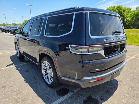 Certified 2022 Jeep Grand Wagoneer Series II AWD/4WD image 14
