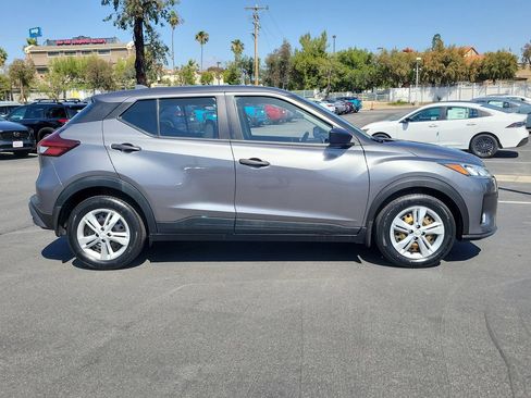 Used 2022 Nissan Kicks S FWD image 34