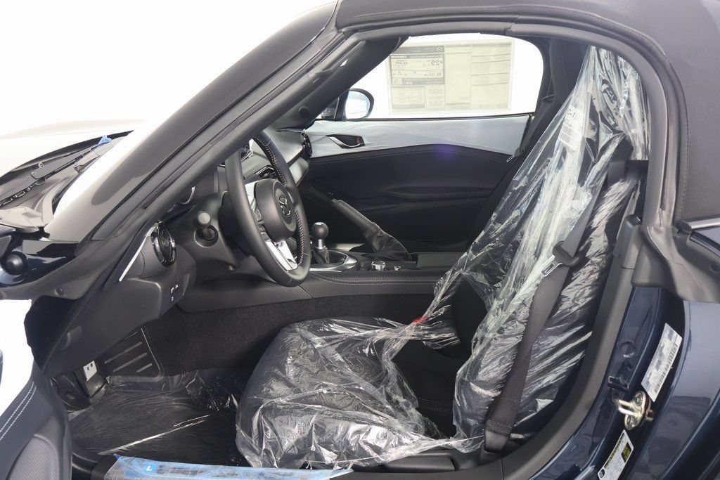 New 2026 MAZDA MX-5 Miata Club w/ Interior Package RWD image 7