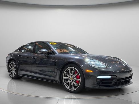 Used 2020 Porsche Panamera GTS AWD/4WD image 9